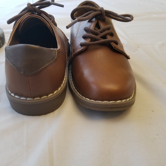 Boys lace up dress shoes - Picture 2 of 3